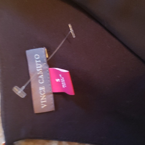 Vince Camuto Black V Neck top - Picture 7 of 9